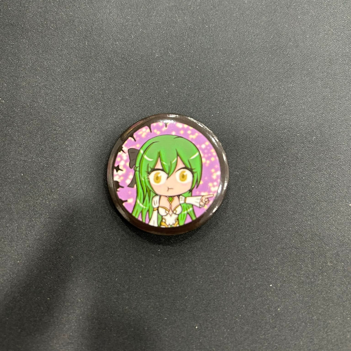 Lorraine Pin [Lunaxis]